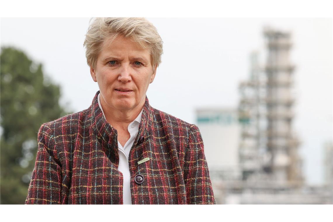 Die Landrätin des Landkreises Uckermark, Karina Dörk (CDU), warnt vor US-Sanktionen gegen die PCK-Raffinerie. (Archivbild)