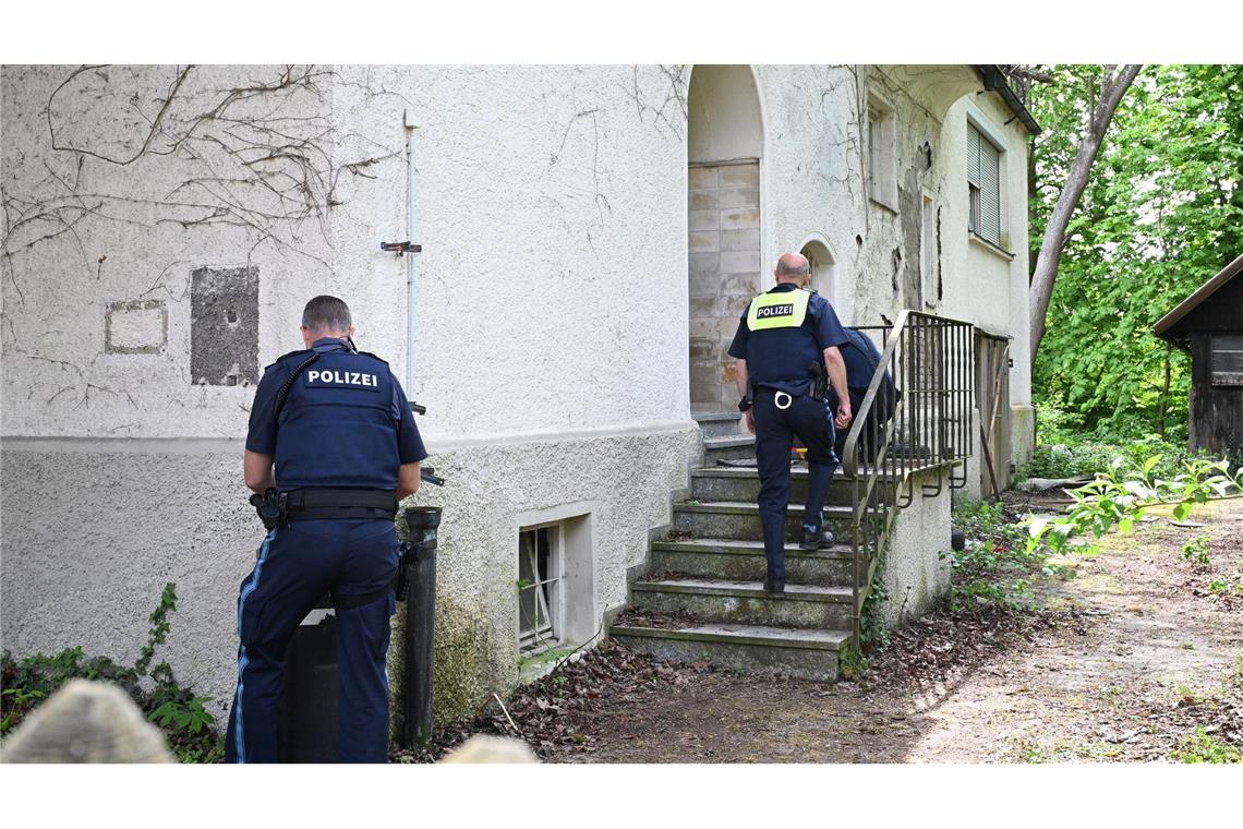 Die Leiche war in einem leerstehenden Gebäude entdeckt worden.
