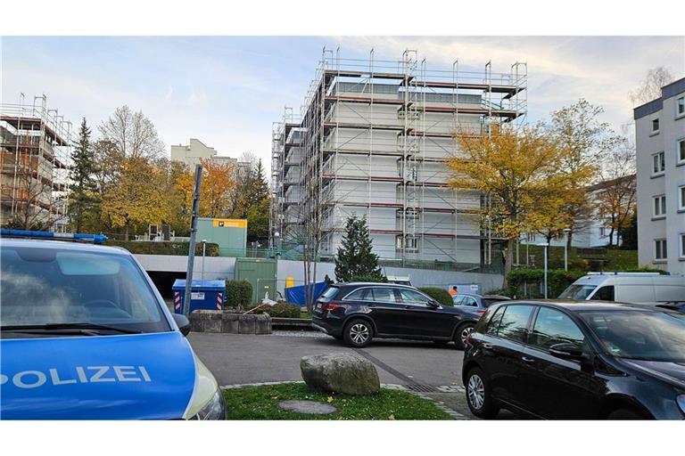 Die Leichen wurden in einem Wohnhaus gefunden.