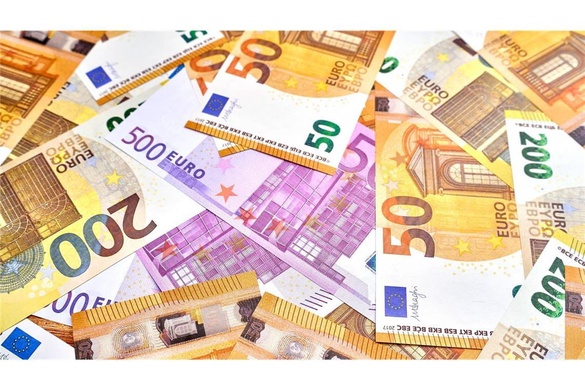 Die Linke will besonders Reiche besonders hoch besteuern.