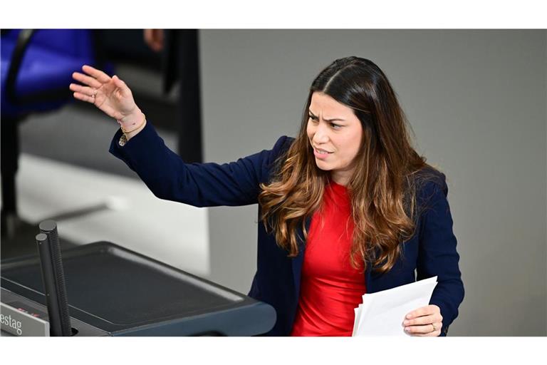 Die Linken-Bundestagsabgeordnete Cansin Köktürk