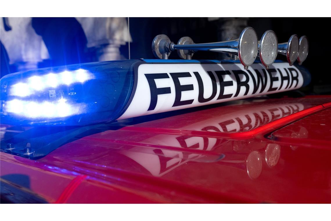 Sechsstelliger Schaden bei Großbrand eines Hotels im Schwarzwald Die Löscharbeiten dauerten mehrere Stunden. (Symbolbild)