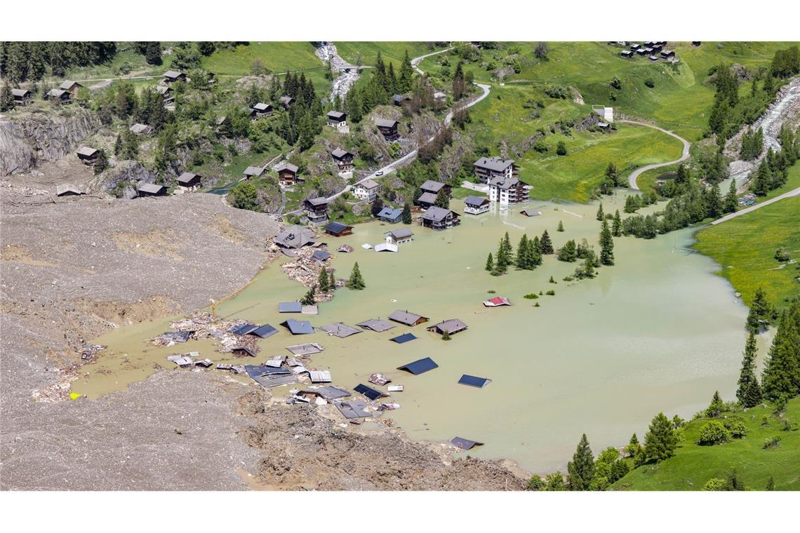 Wasserstau: Nach Gletscherabbruch spitzt sich die Lage zu