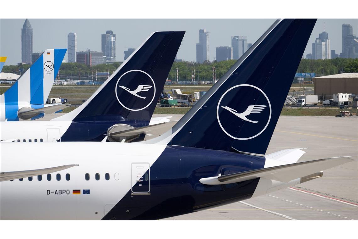 Die Lufthansa investiert in ihren Service an Bord. (Archivbild)