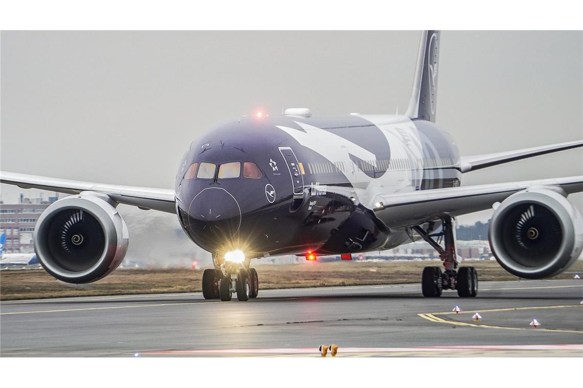 Die Lufthansa schickt zum 100. Jahrestag sechs Jets in einer Sonderlackierung auf die Strecke.