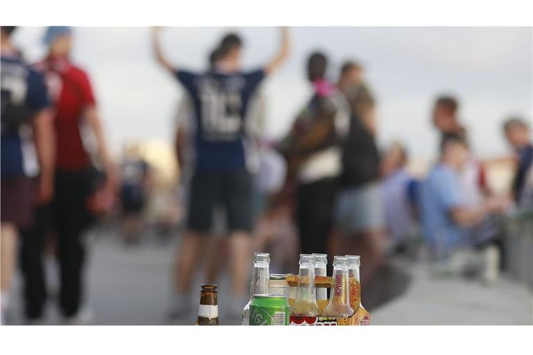 Die Maßnahmen sollen die Alkoholexzesse eindämmen. (Symbolbild)