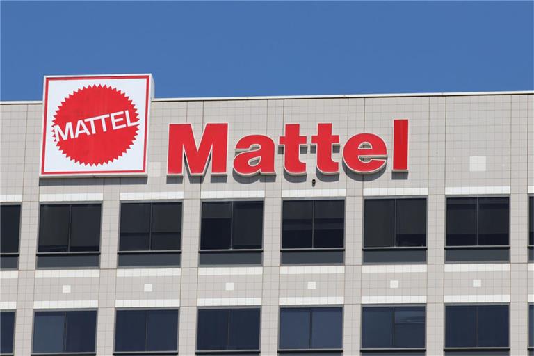 Die Mattel-Aktie ist nach schwachen Quartalszahlen und einer gesenkten Prognose stark gefallen. Erfahren Sie, wie sich die aktuellen Entwicklungen auf den Kurs auswirken und was Anleger jetzt wissen müssen.