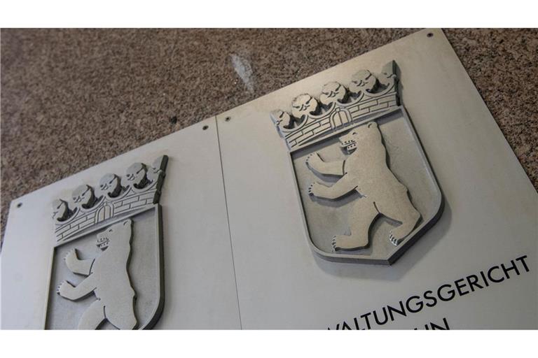 Die Medienanstalt Berlin-Brandenburg darf nach einem Urteil das Instagram-Angebot einer Erotikdarstellerin aus Jugendschutz-Gründen nicht komplett verbieten. (Symbolfoto)