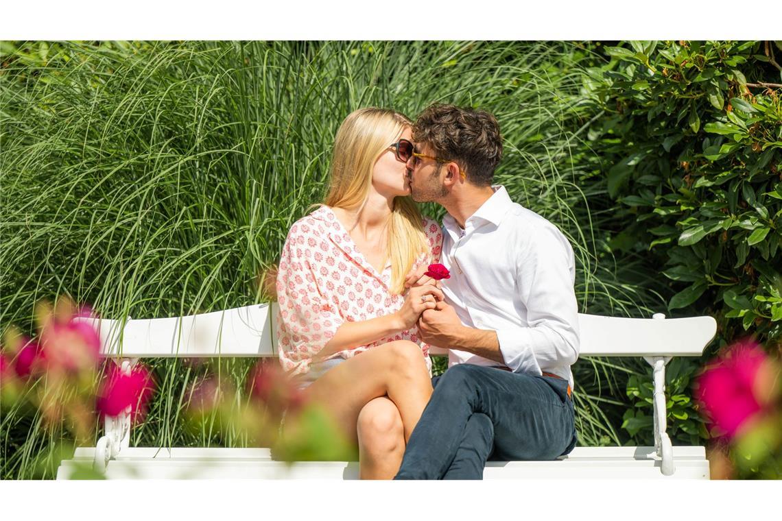 Trotz Dating-Apps suchen viele lieber offline nach Partner Die Mehrzahl der Nutzerinnen und Nutzer würden lieber im echten Leben einen Partner oder eine Partnerin kennenlernen. (Foto-Illustration)