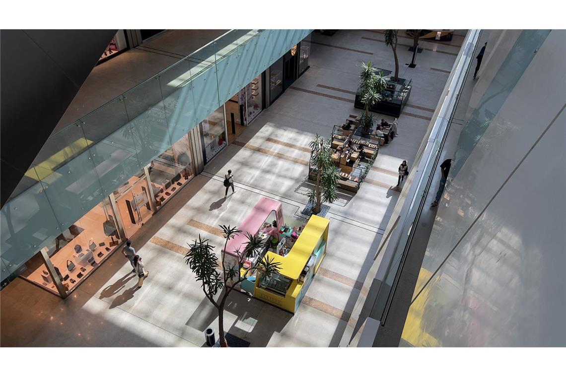 Die meisten Geschäfte sind geöffnet, aber kaum Kundschaft kommt vorbei. (Archivbild)