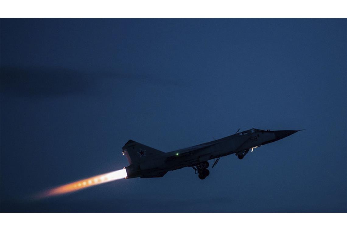 Luftraumverletzung oder nicht? Moskau kontert Vorwürfe Die MiG-31 gehört zu den Standardmodellen der russischen Luftwaffe. (Archivbild)