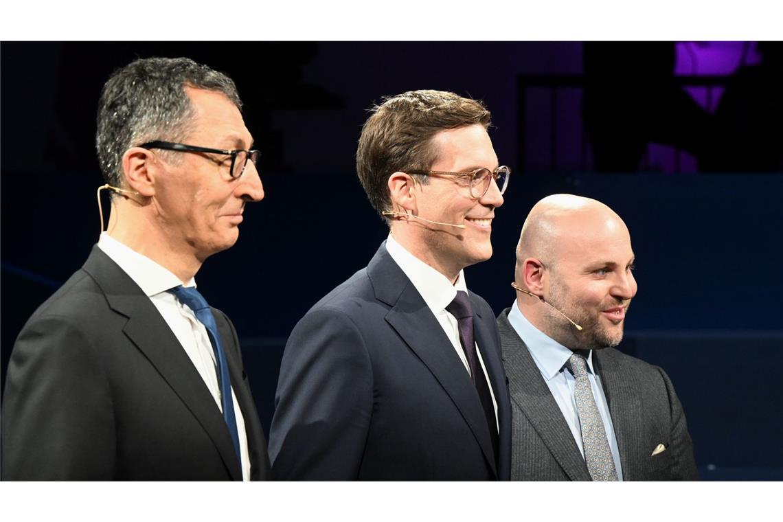 Die Moderatoren haben bei der Diskussion mit Cem Özdemir und Manuel Hagel dem AfD-Mann Markus Frohnmaier (rechts) zu sehr von der Kette gelassen, fanden viele im Netz.