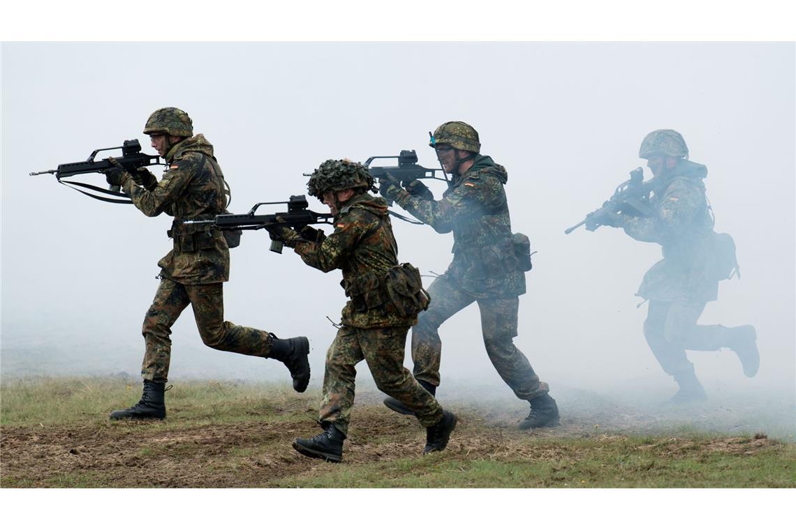 EU-Chefdiplomatin: Ukraine-Friedenstruppe nicht ausschließen Die neue EU-Außenbeauftragte Kaja Kallas hält den Einsatz europäischer Friedenssoldaten in der Ukraine für möglich. (Symbolbild)