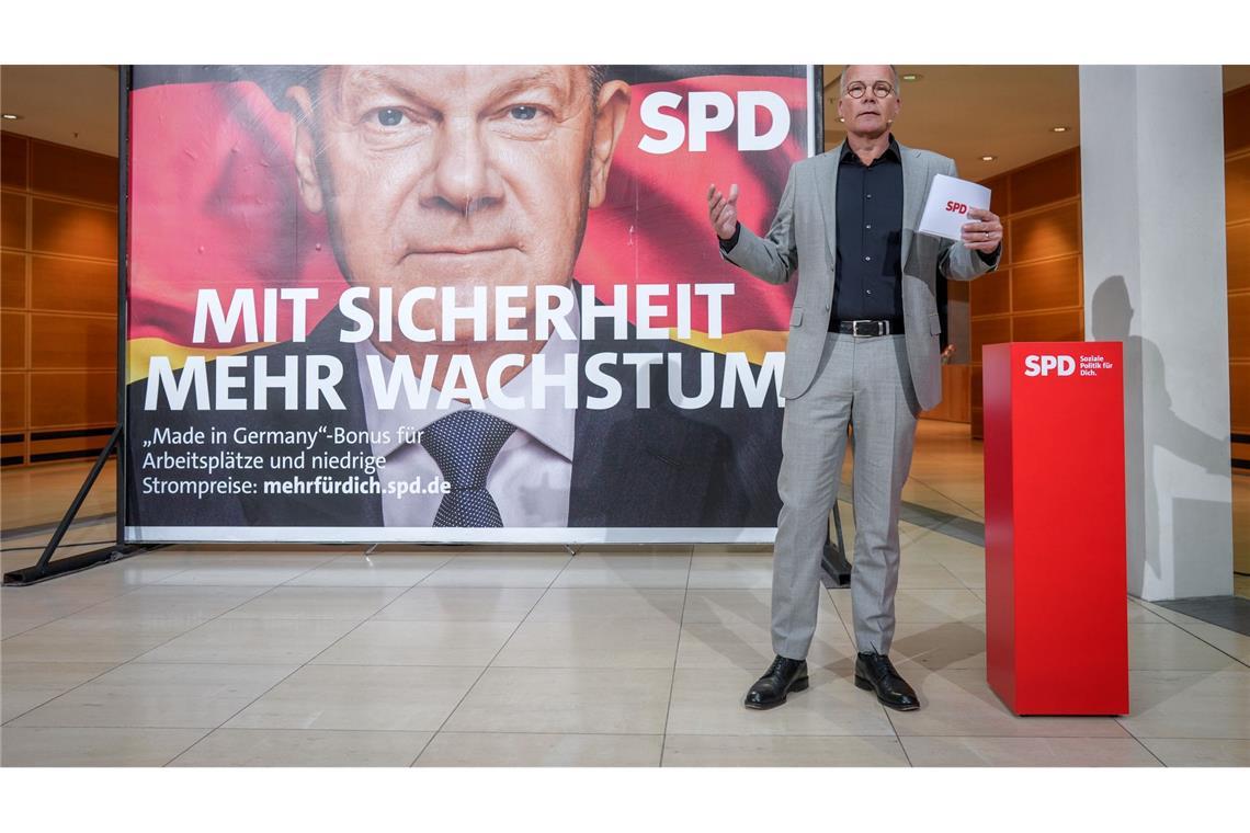 SPD verspricht bis zu 18 Milliarden Euro für Investitionen Die neuen Plakate sollen durch weitere Motive ergänzt werden.
