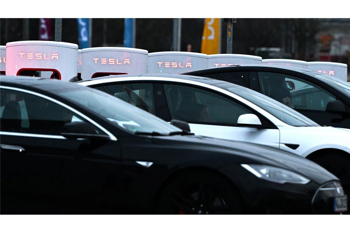 Fast 60 Prozent weniger Tesla-Autos neu zugelassen Die Neuzulassungen von Tesla-Autos in Deutschland sind eingebrochen. (Archivbild)