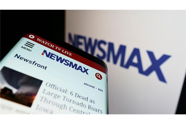Die Newsmax-Aktie steigt über 2.000 % in wenigen Tagen. Warum explodiert der Kurs? Alle Hintergründe zum Hype um „Amerikas Aktie“ im Überblick.