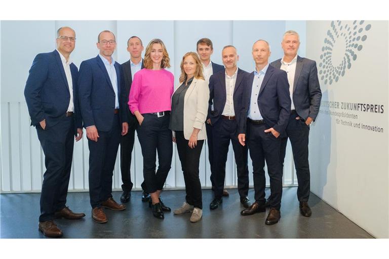 Die Nominierten für den Zukunftspreis: Links das Trio von Bosch, in der Mitte die Entwicklerinnen von Traceless, ganz rechts die Laserspezialisten von Carl Zeiss Meditec.