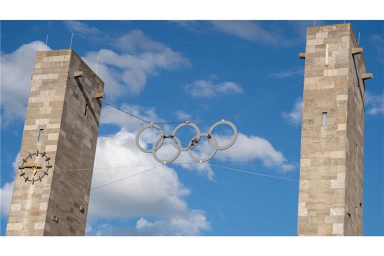 Die Olympischen Ringe im Berliner Olympiastadion: Deutschland will sich um die Ausrichtung der Sommerspiele 2036, 2040 oder 2044 bewerben.