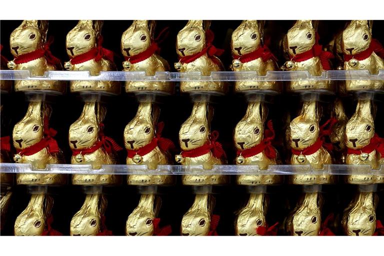 Die Osterhasen von Lindt sind seit einigen Wochen in den Supermärkten zu finden.