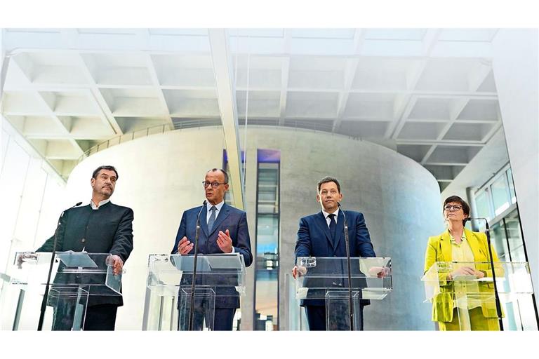 Die Parteichefs Markus Söder (CSU; v.li.), Friedrich Merz (CDU), Lars Klingbeil (SPD) und Saskia Esken (SPD) haben das große Finanzpaket ausgetüftelt. Jetzt müssen sie Mehrheiten in Bundestag und Bundesrat organisieren.