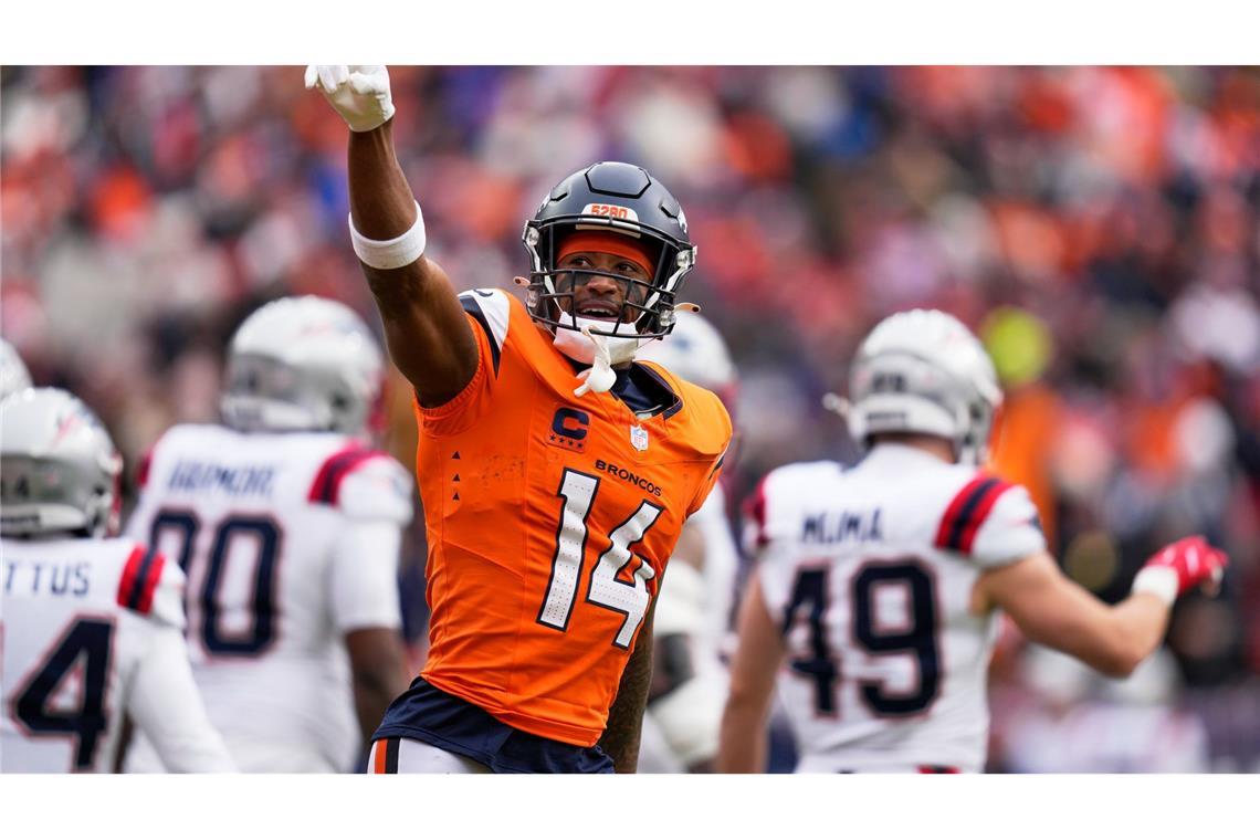 Die Partie begann bei Sonnenschein und einer Führung für Denver