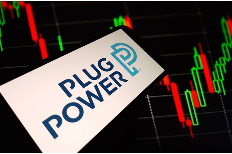 Die Plug Power-Aktie bricht um fast 50 % in vier Wochen ein. Hier erfahren Sie die Gründe. Von enttäuschenden Quartalszahlen bis hin zu strategischen Risiken.