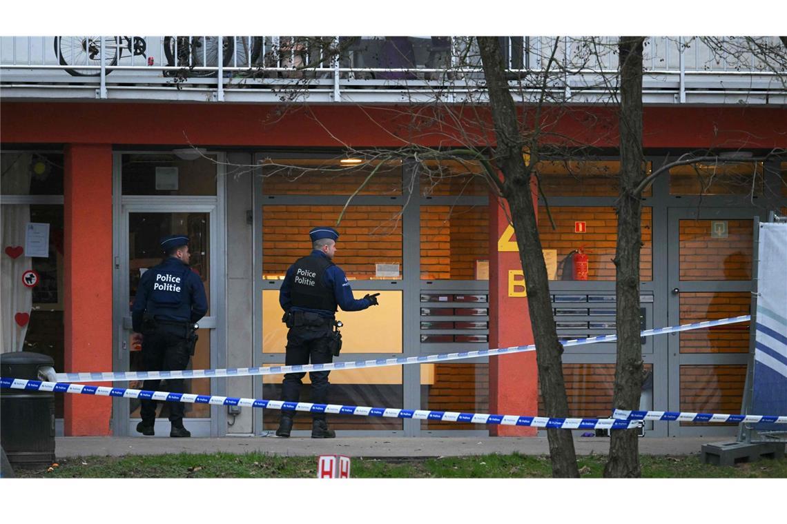 Ein Toter bei Schießerei zwischen Drogengangs in Brüssel Die Polizei bei einem Einsatz nach den Schüssen in der Nacht zum Freitag.