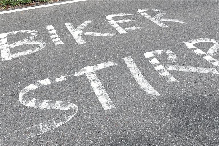 Die Polizei bittet Motorradfahrer, die gefährdet wurden, um Hinweise.Foto: 7aktuell.de/Kevin Lermer