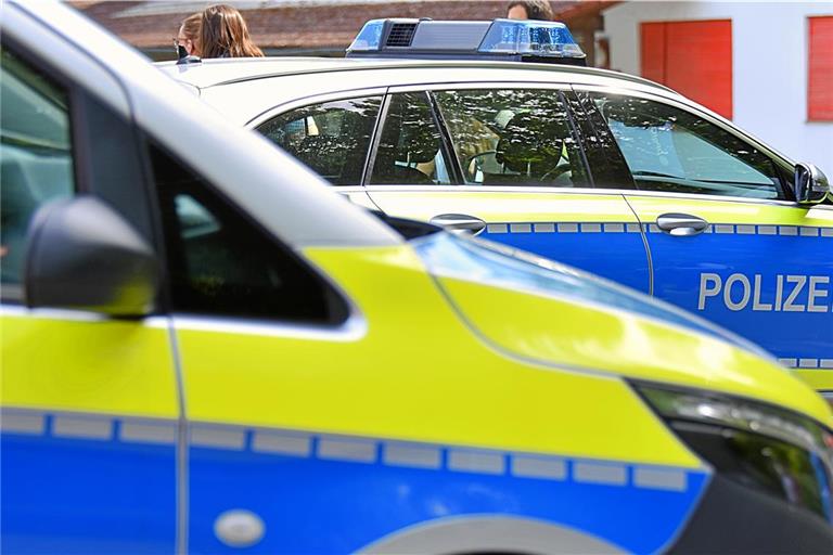 Die Polizei bittet und Zeugenhinweise. Symbolfoto: Tobias Sellmaier