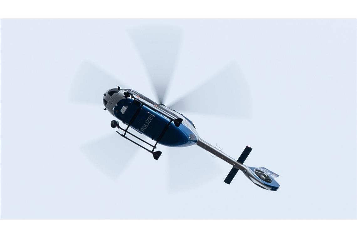 Zweijähriger vermisst - Suchaktion mit Hubschrauber Die Polizei bittet Zeugen um Hinweise. (Symbolbild)