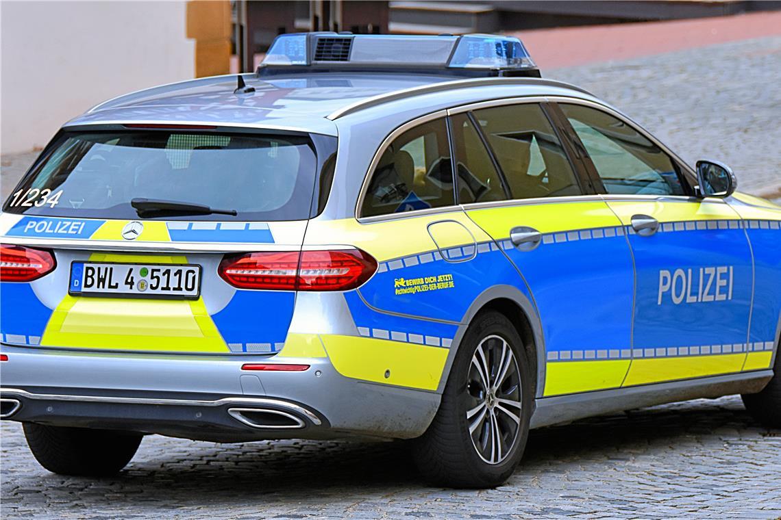 Die Polizei bittet Zeugen um Hinweise. Symbolfoto: Tobias Sellmaier
