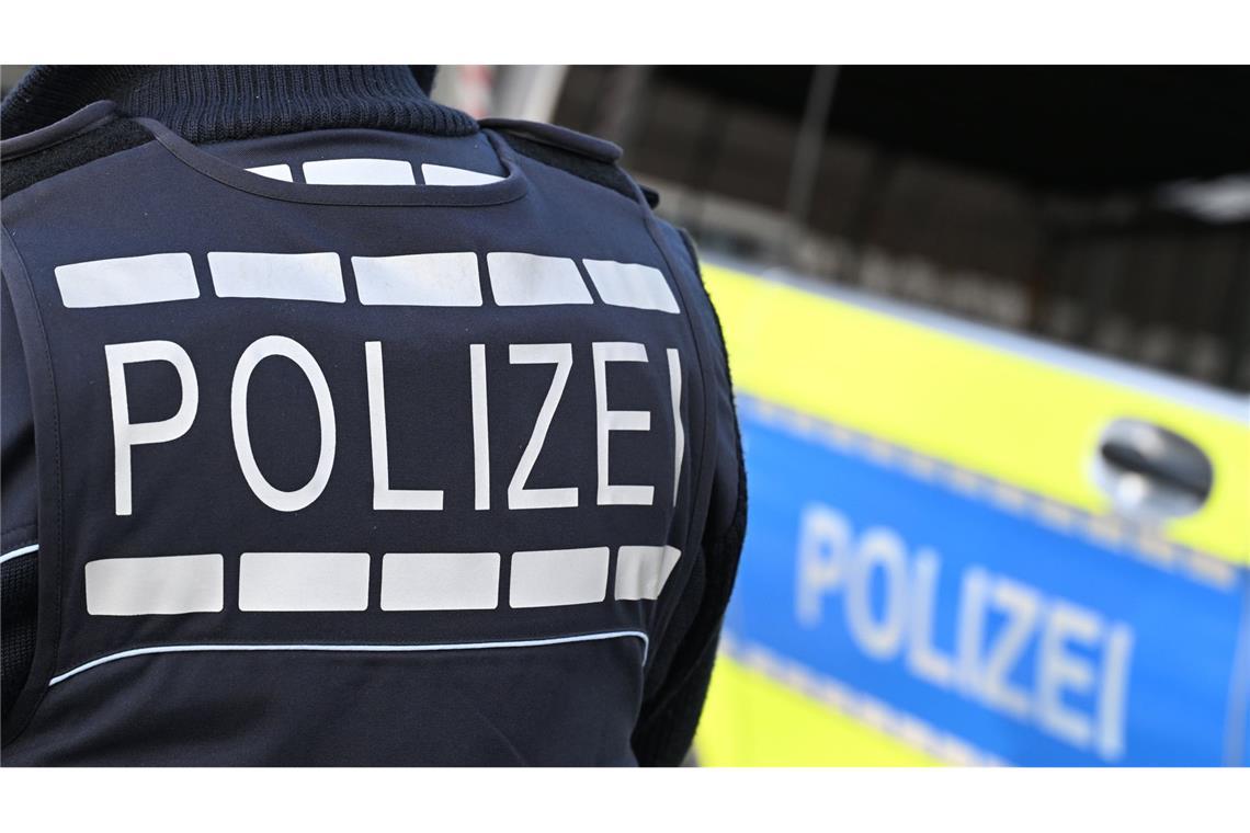 Weihnachtsstress: Frau steigt aus Protest aus Auto Die Polizei brachte die Seniorin zurück. (Symbolbild)
