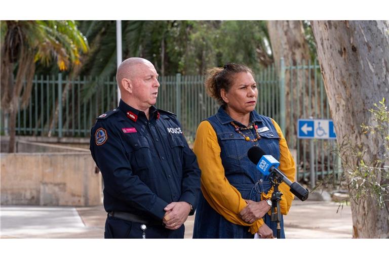 Die Polizei glaubt, dass die kleine Sharon noch lebt.