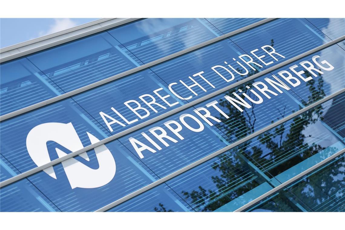 Die Polizei hat den Flughafen in Nürnberg abgesperrt. (Archivbild)