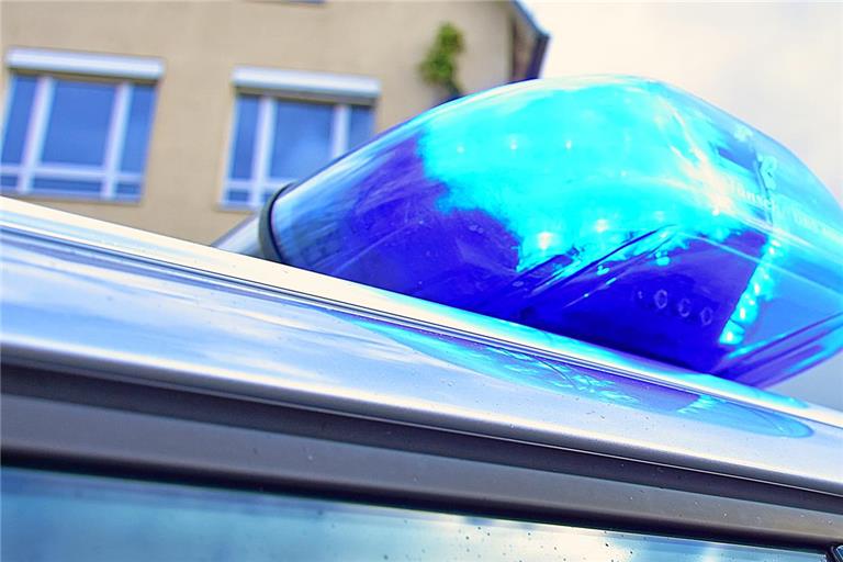 Die Polizei hat den Führerschein des betrunkenen Autofahrers beschlagnahmt.Symbolfoto: Tobias Sellmaier