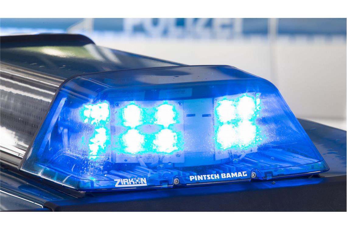 77-Jähriger soll Frau ermordet haben Die Polizei hat einen 77-Jährigen festgenommen (Symbolbild).