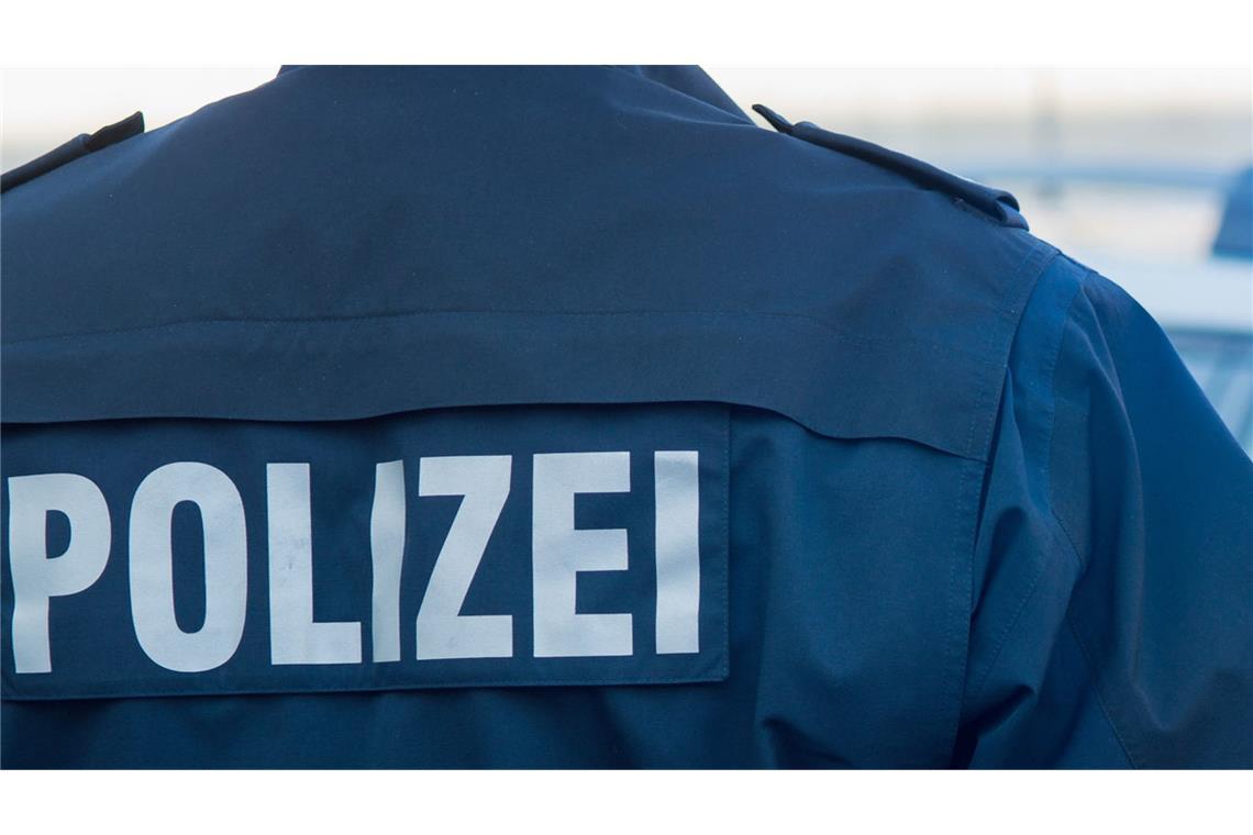 Autofahrer liefert sich Verfolgungsfahrt mit der Polizei Die Polizei hat einen Autofahrer im Kreis Göppingen gestoppt, der zunächst geflüchtet war (Symbolfoto).