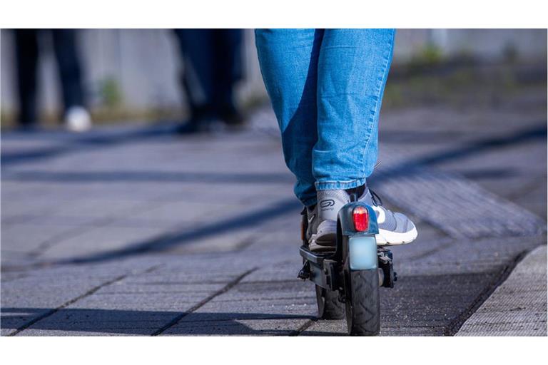 Die Polizei hat einen E-Scooter-Fahrer in Lauchringen gestoppt. (Symbolbild)