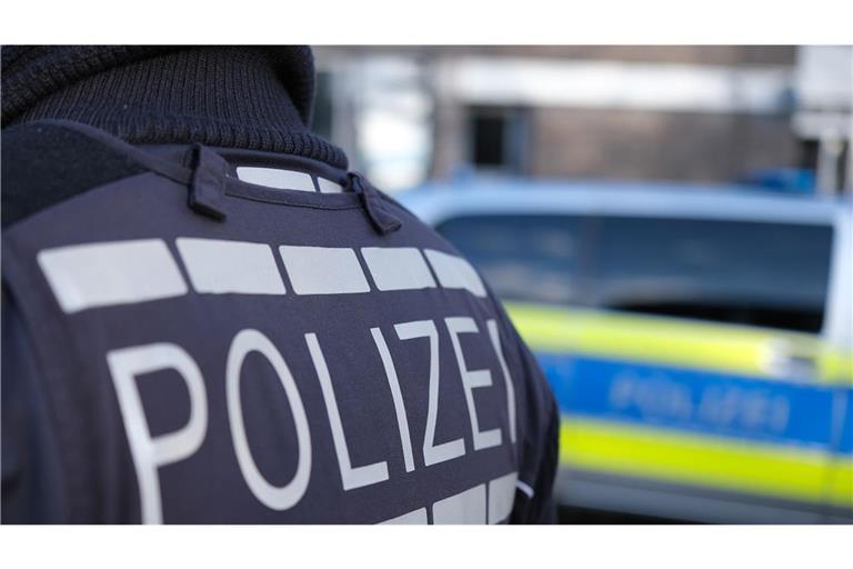 Die Polizei hat ihre Ermittlungen aufgenommen und sucht Zeugen. (Symbolbild)