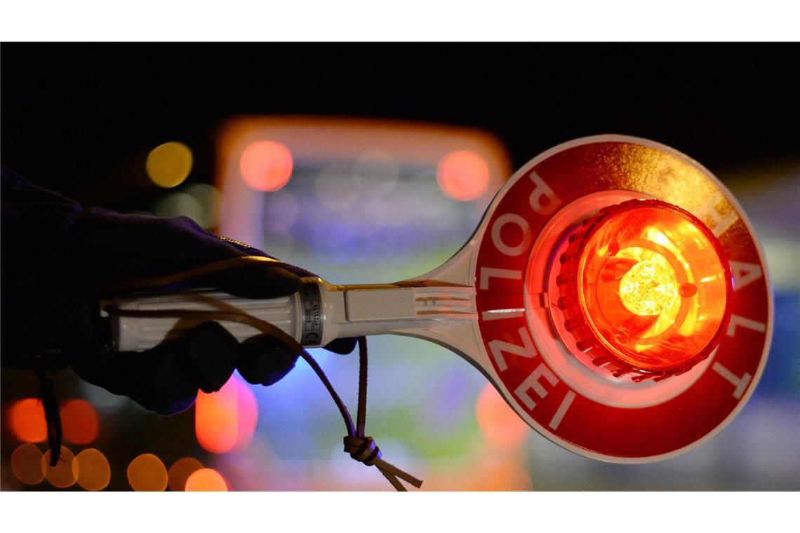 Bundespolizei weist über 7000 illegal Eingereiste zurück Die Polizei hat im vergangenen halben Jahr etliche unerlaubte Einreisen verhindert. (Symbolbild)