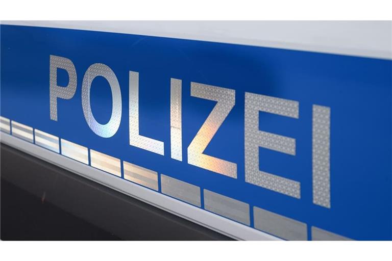 Die Polizei hofft auf einen gewaltfreien Samstag. (Symbolbild)
