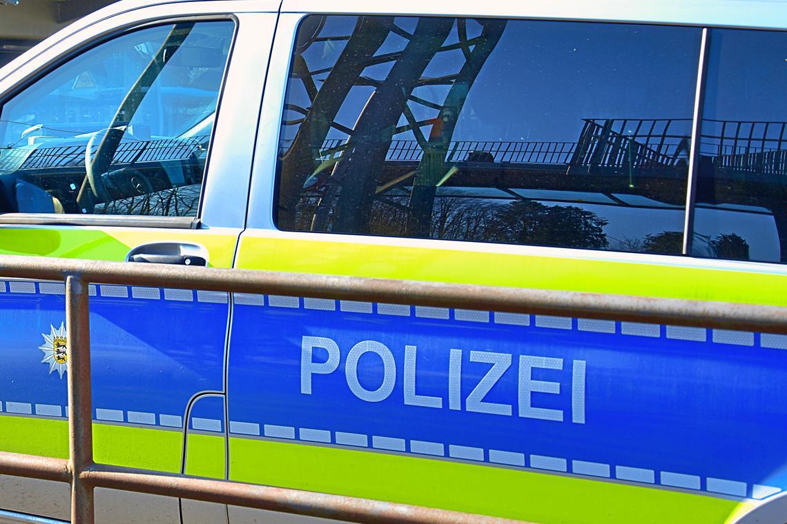 Vermisstensuche in Winnenden: Frau gefunden Die Polizei hofft auf Hinweise auf die Verschwundene. Symbolfoto: Tobias Sellmaier