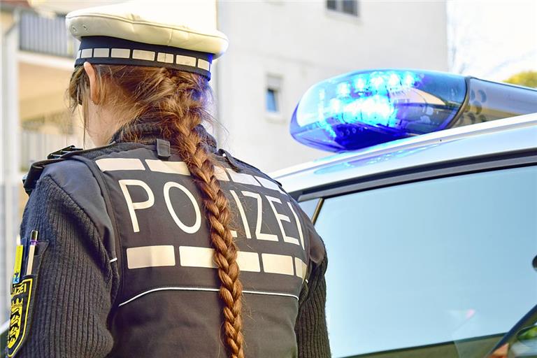 Die Polizei hofft auf zeugen. Symbolfoto: Tobias Sellmaier