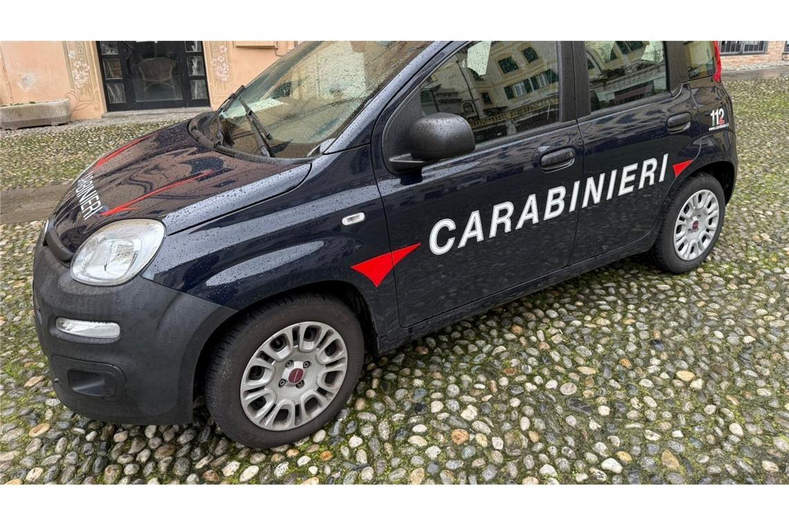 Die Polizei in Italien ermittelt in einem ungewöhnlichen Betrugsfall: Eine Frau soll den Tod der Tochter vorgetäuscht haben. (Symbolbild)