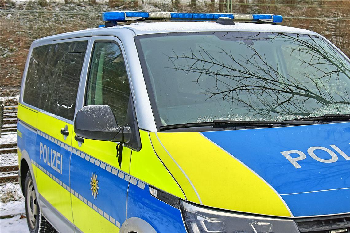 Die Polizei konnte beide Autofahrer kontrollieren beziehungsweise ermitteln. Symbolfoto: Tobias Sellmaier