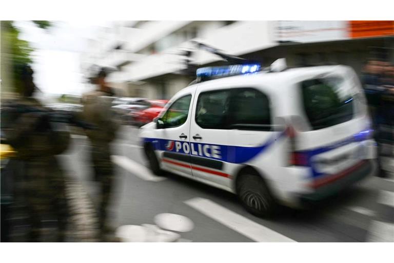 Die Polizei konnte das Entführungsopfer in einer außerordentlichen Aktion befreien und fünf Tatverdächtige festnehmen. (Archivbild)