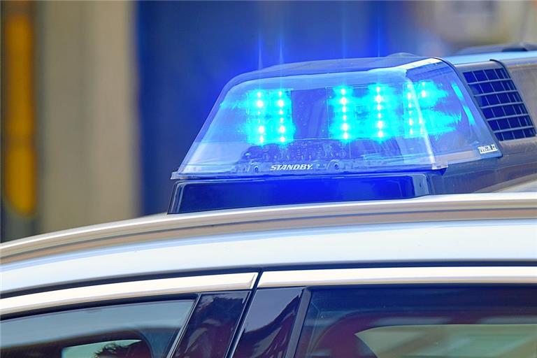 Die Polizei nahm den Mann für kurze Zeit fest. Symbolfoto: Tobias Sellmaier