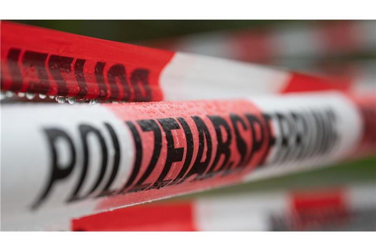 Die Polizei sperrte den Bereich um die Bombe großflächig ab. (Symbolbild)