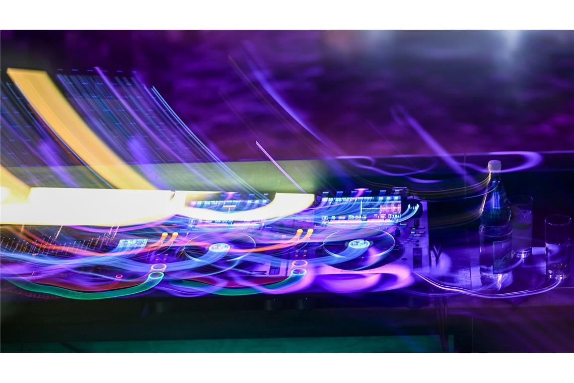 Die Polizei sucht nach Zeugen des Angriffs. (Symbolbild)