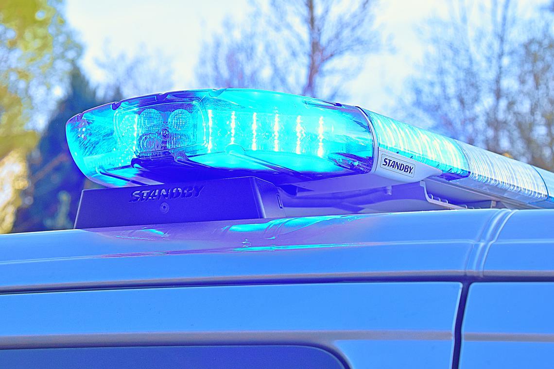 Die Polizei sucht nun dringend nach weiteren Zeugen. Symbolfoto: Tobias Sellmaier